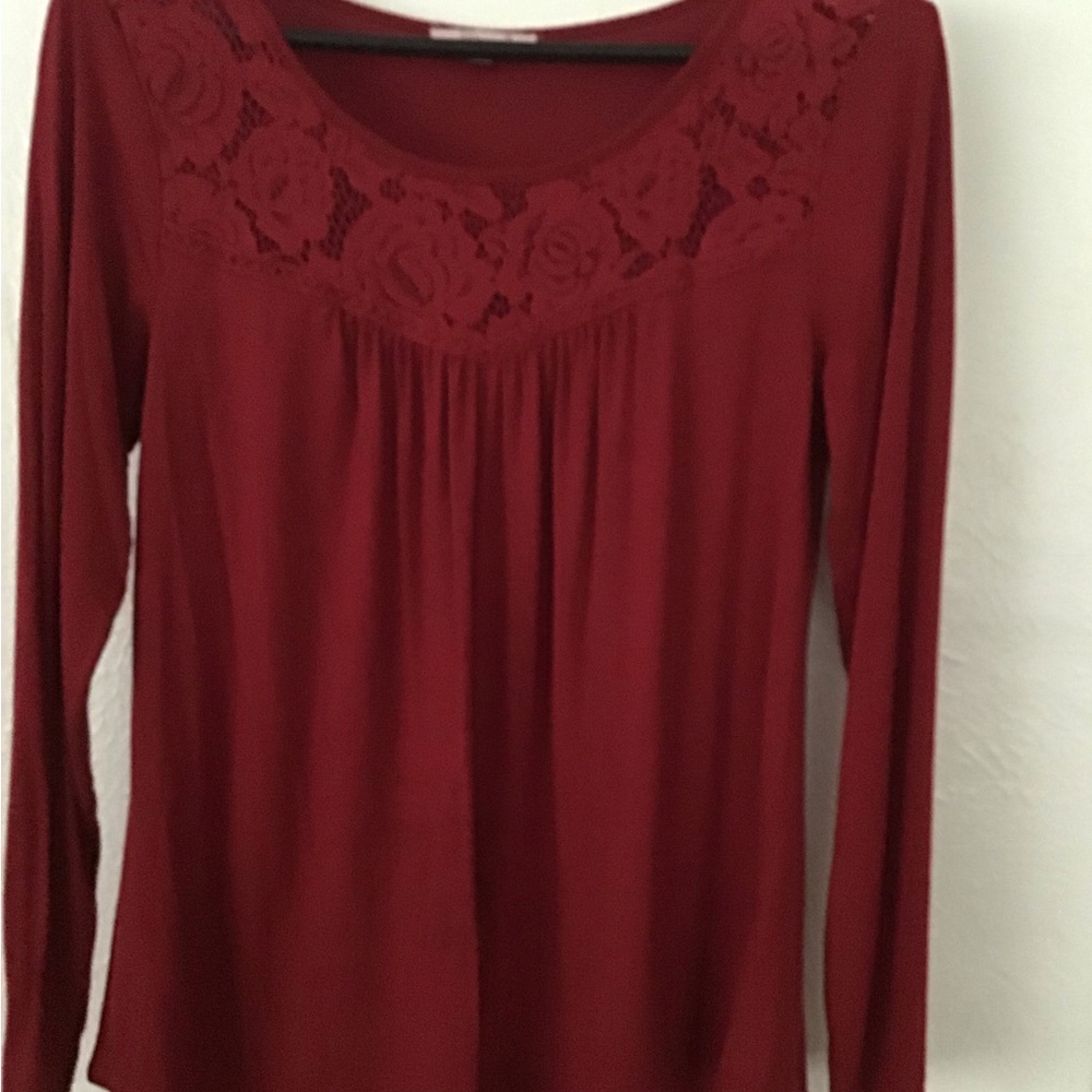 Azhlarey top size M.